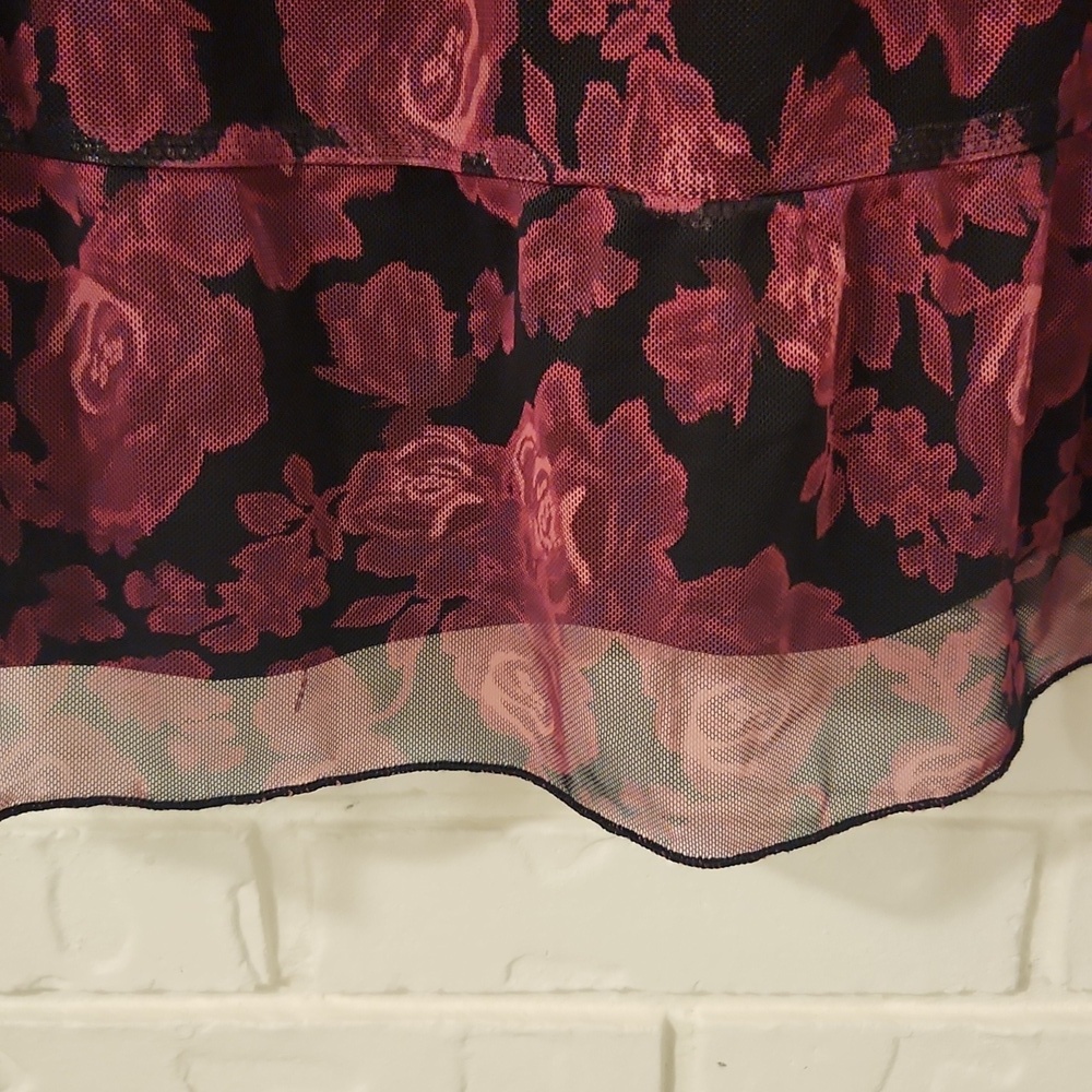 Floral Sheer Women's Top - Pink and Black - Picture 6 of 10